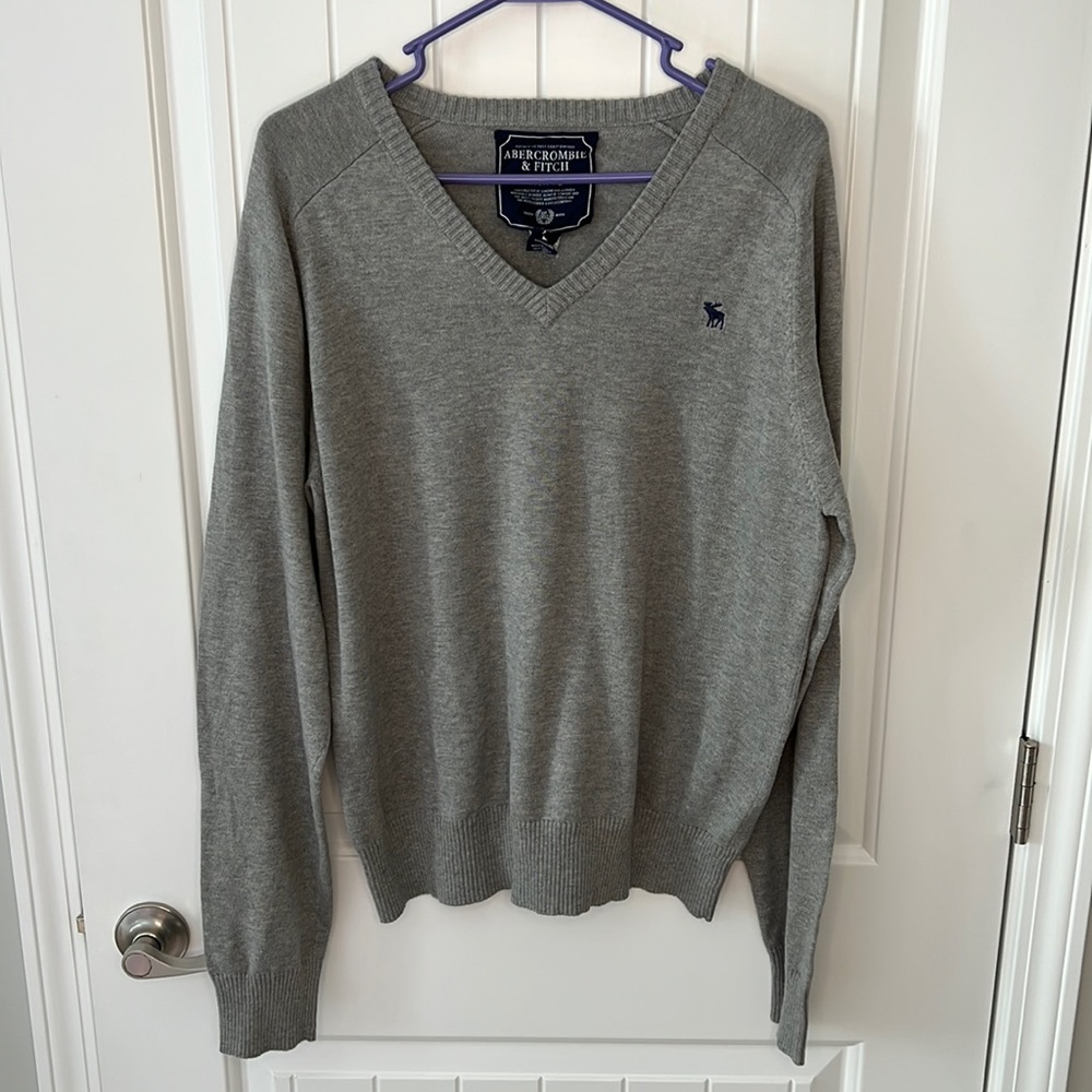 Abercrombie & Fitch Men’s V Neck Sweater L